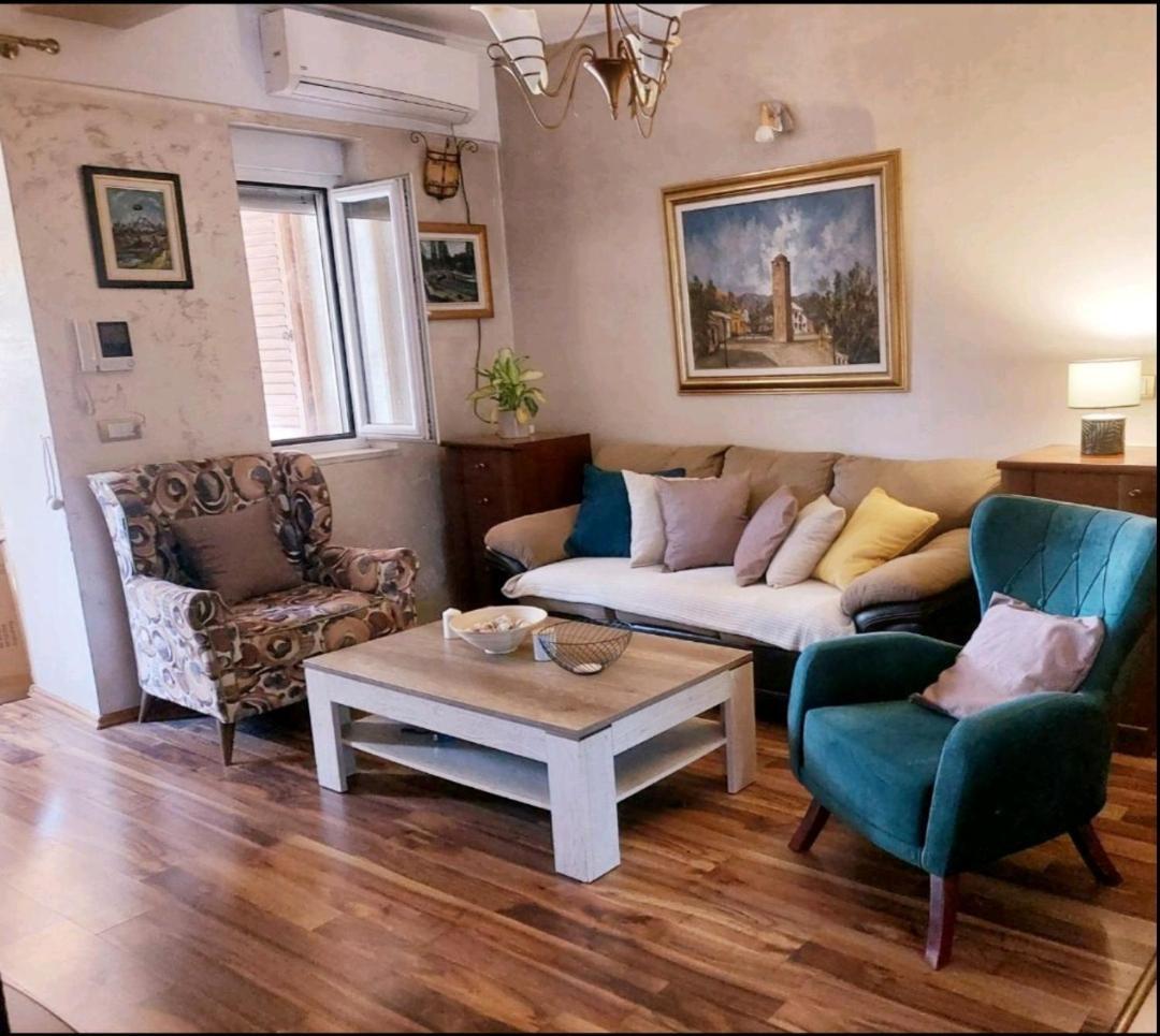Apartman Sicilija Ξενοδοχείο Ποντγορίτσα Εξωτερικό φωτογραφία